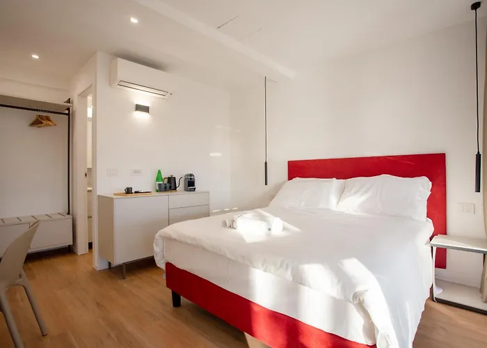 San Giovanni Rooftop 4*